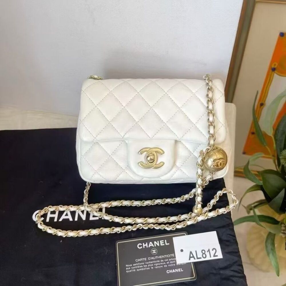 Chanel Women Pre-Loved Bag Very Good Condition